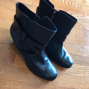 Antia Black leather side zip ankle boot wedge 10 M